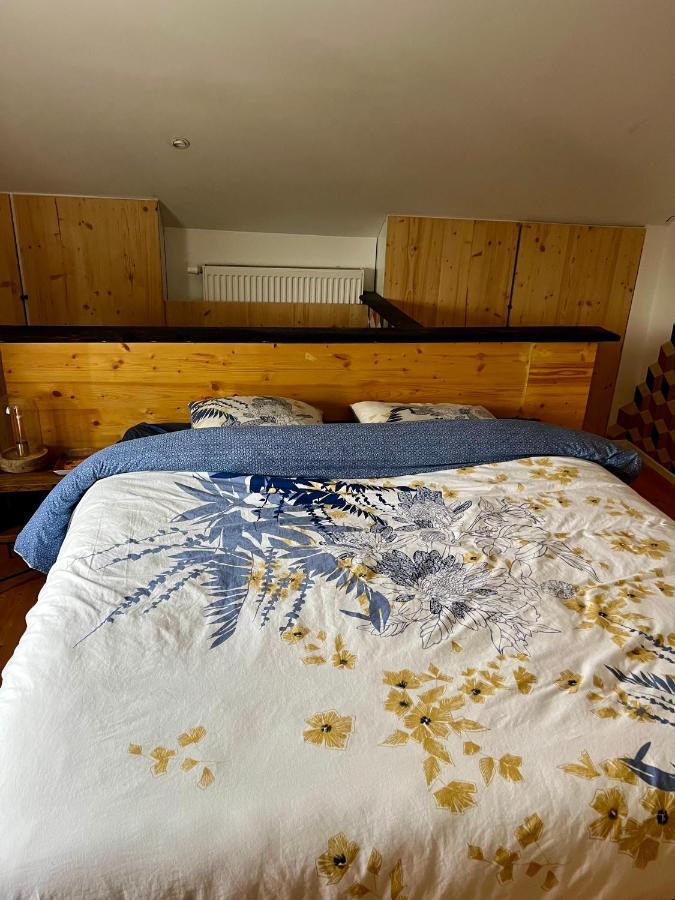Capstay La Louvière Kültér fotó